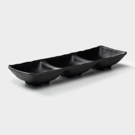 Menzhitsa "Black East", 26.4 × 8.6 × 3.3 cm, black color
