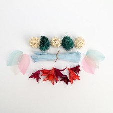 A set of natural decor 