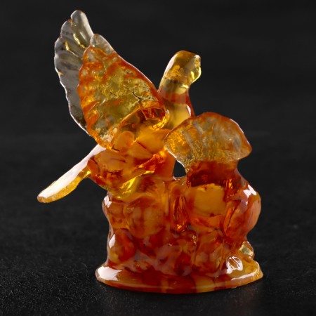 Souvenir "pigeons", amber-3
