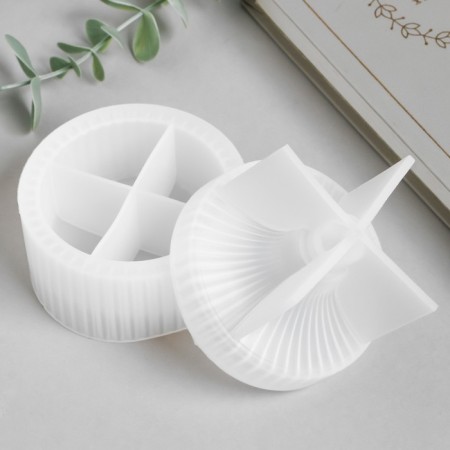 Mold Silicon "Casket Rubery" with a lid 6x6x8.3 cm-3