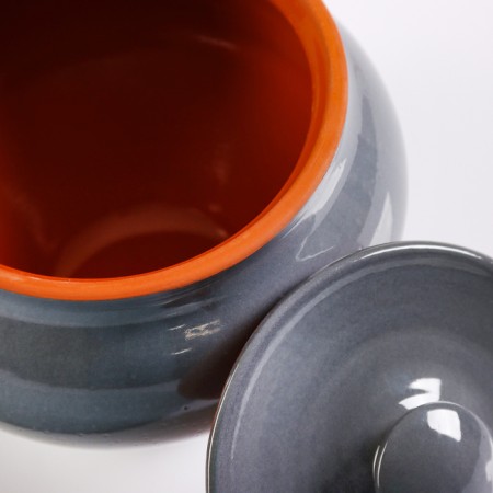 A hot pot with a Vyatka lid 0.9l, gray-2