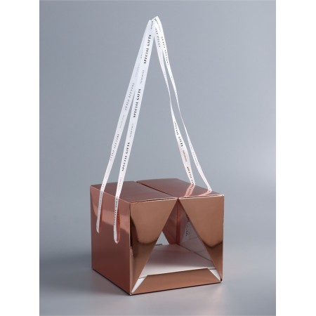 Box under a bento-port with ribbons, pink-gold, 25 x 25 x 20 cm