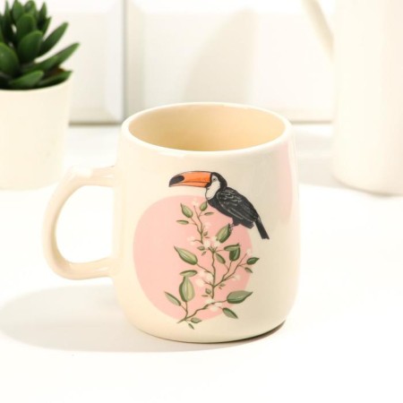 Ceramic mug with a lid and a spoon “every day is beautiful”, 450 ml, beige color-1