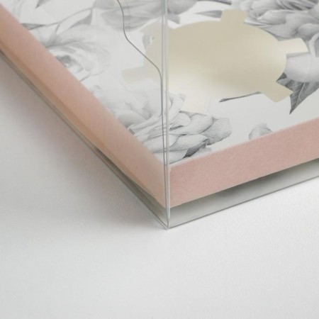 Capcake box, confectionery packaging, 4 cells “With Love”, 16 x 16 x 11.5 cm-2