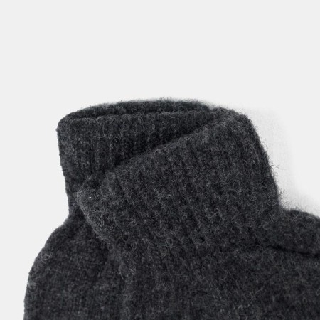 Female gloves from Mongolian wool, black color, size 6.5-7.5-1