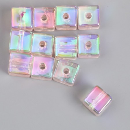Busina for creativity plastic "Cube. Transparent mother of pearl" Pink 1,4x1.4x1.4 cm-1