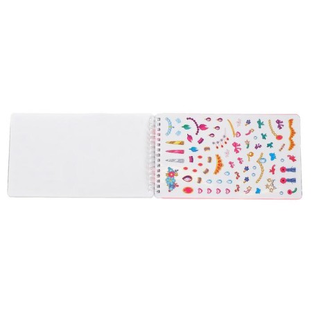 A book with stickers and stencils "Designer's album. Magic unicorns "-2