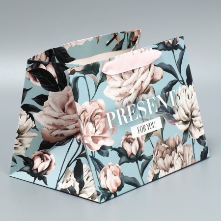 Gift package with a wide bottom, packaging, “For You”, 25 x 19 x 18 cm-1