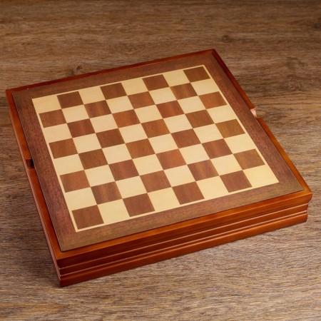 Chess souvenir "Civil Wars", h king-8 cm, h Parashka-6 cm, 36 x 36 cm-8