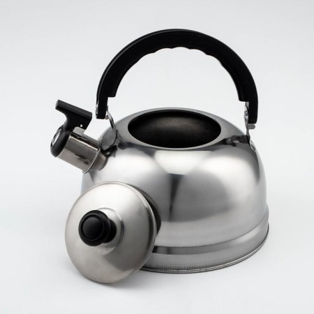 A kettle with a stainless steel whistle "family", 2.5 l, chrome -colored color-3