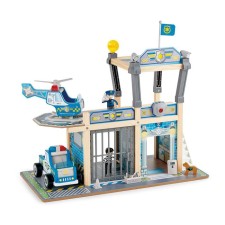 Set of game Hape 