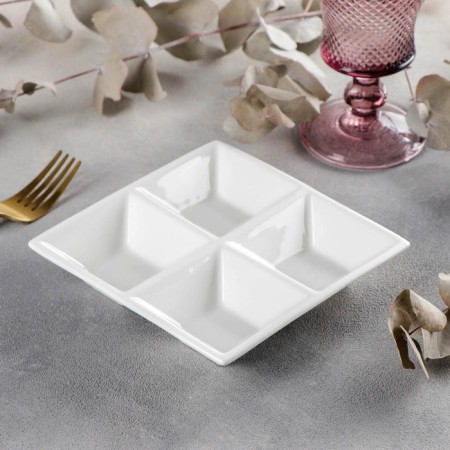 Porcelain 4 cells 4 cells, 15 × 15 cm, white color