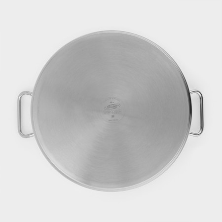 The pan is whole, 30 l, d = 39.6 cm, a metal cover, with a heat distribution layer, induction-5