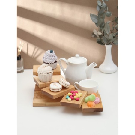 Board for feeding with catwalks, a storyteller 28 × 19.5 × 11cm, birch