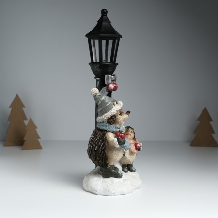 Souvenir Polystone Light "Hedgehogs in winter outfits at the lamppost" 12.5x10.5x31.5 cm-3