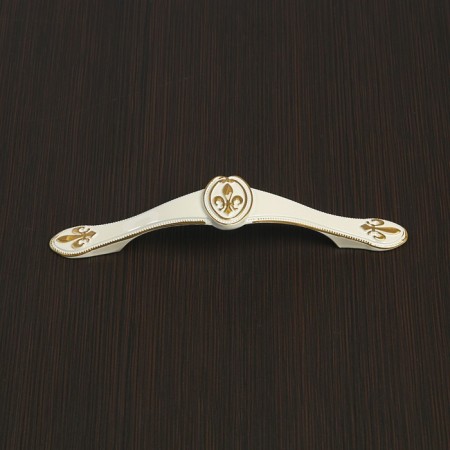 PC174, 96 mm handle, white color with gold-2