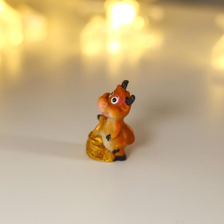 Souvenir Polystone "Boby Karamel with Gold" MIX 4x2.3x2.1 cm-3