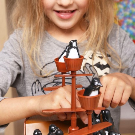 Board game for the logic "Penguins, boarding", 2-4 players, 5+-2