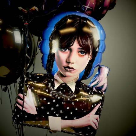 Foil ball 33 "Gloomy storythery. Wenses, figure-1