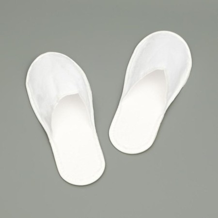 Disposable slippers, fleece, white, closed cape, size 42-1