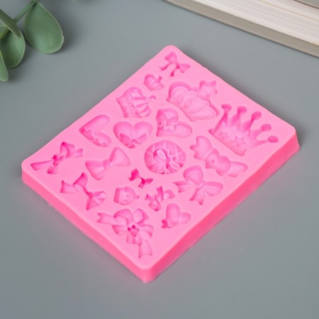 Mold Silicon "Hearts, Crown and Bows" 19 items 9x7x1 cm-1