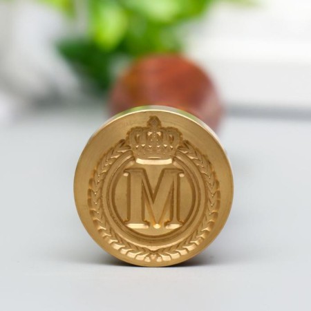 Printing for wax with a wooden handle "Crown with the letter m" 9x2.5x2.5 cm-1