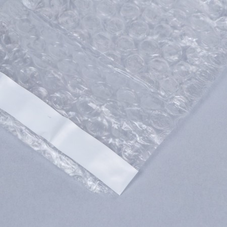 A package from a runway with a valve and an adhesive layer, p/e, 8 x 12 + 5 cm-3