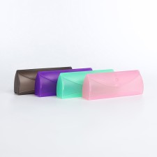 Case for glasses on fasteners, color mix