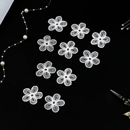 Knitted elements "flowers", d = 3.5 cm, 10 pcs, white color-1