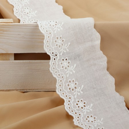 Lace embroidery, 65 mm × 13 ± 1 m, white color