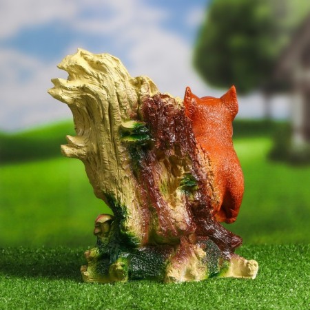 Figure pot "Squirrel in the hollow 26x23x13cm-2
