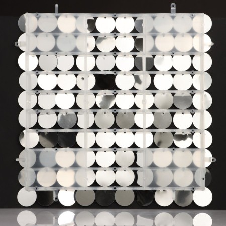 Panel with sequins for photo zones, round, 30*30cm, silver color-2