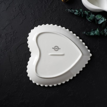 Porcelain plate Magistro "Heart", 20.5 × 21 × 2.5 cm, white color-4