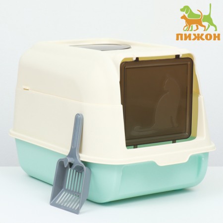 The toilet is closed with a folding top of 36 x 51 x 34 cm, blue