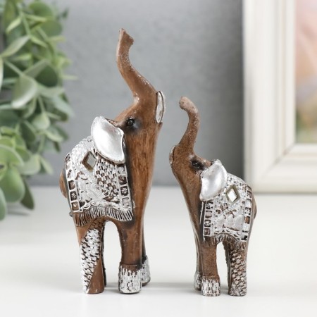 Polystone souvenir "Two elephants in a silver blanket" set 2x8.3x3.5 cm-3