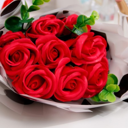 A premium bouquet of red soap roses, 11 pcs-2