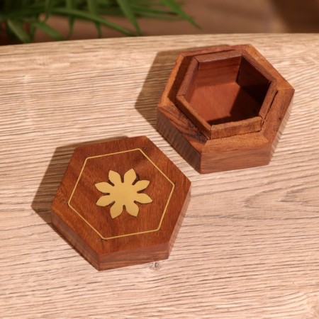 Casket "Sun" 6.5x7.5x4 cm, tree shisham-2