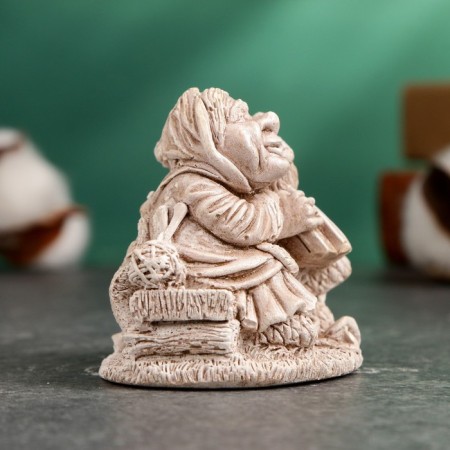 Figure "On the Flood" ivory, 7x6x8cm-3