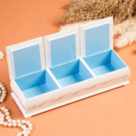 Triple box, white, lacquer miniature-1