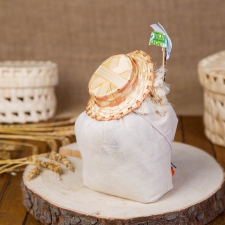 The amulet-domain "Andreyka in a straw hat, with a cash fan", 19x13x10 cm mix-8