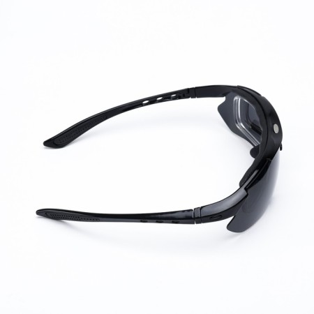 Polarization glasses with a set of interchangeable light filters-3