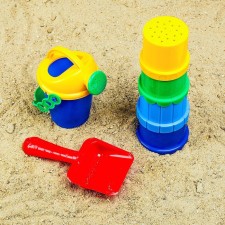 Set for playing in sand No. 106: scoop, 4 molds, watering can, mix