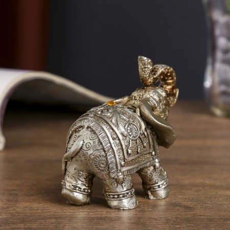 Souvenir Polystone "Seven Elephants in Popons with a magnificent flower" H-10; 9; 8; 7; 6; 5; 4 cm-5