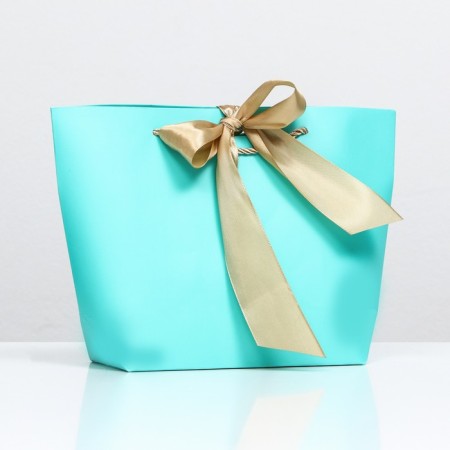 Gift package with a ribbon of 19 x 20 x 9 cm "turquoise"