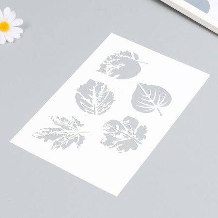 Plastic stencil "leaves" 16x24 cm-1