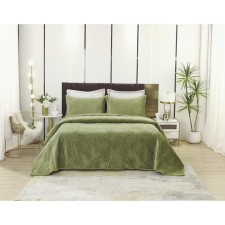 The bedspread and pillowcase 