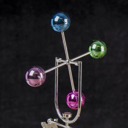 The pendulum "sphere" from 4pcs batteries. AA 22x10.5x10.5 cm-4