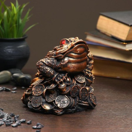 Figure "Toad on coins" 14x14x14cm