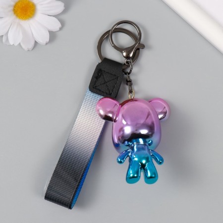 A plastic keychain with a carbine, a strap "Bear" holography 4x5.3x6.5 cm-3