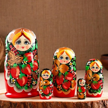 Nesting doll "strawberry", black scarf, 5 puppet, 18 cm